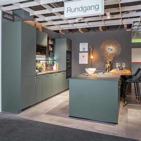 Einbauküche mineralgrün